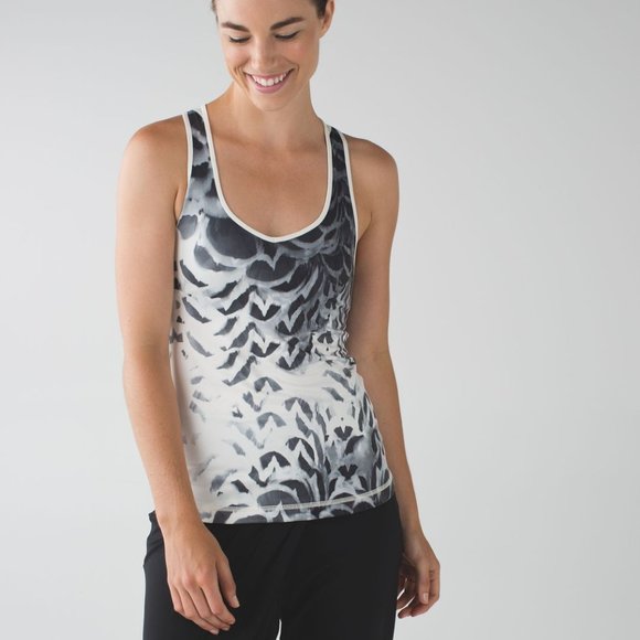 LULULEMON white dance to yoga tank - Picture 2 of 9